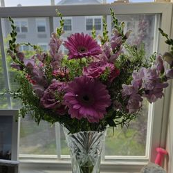 Flower Barn Florist & Gift Shop