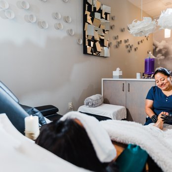 Heavenly Foot Massage - Massage Near Me - Atlanta, Georgia Heavenly Foot Massage - Massage Near Me - Atlanta, Georgia