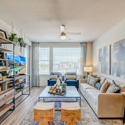 Outlook Nine Mile - Living Room