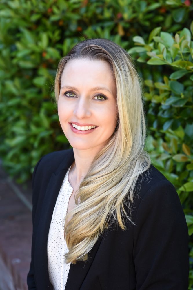 JENNIFER MURPHY LEGENDS REAL ESTATE Updated September 2024 260