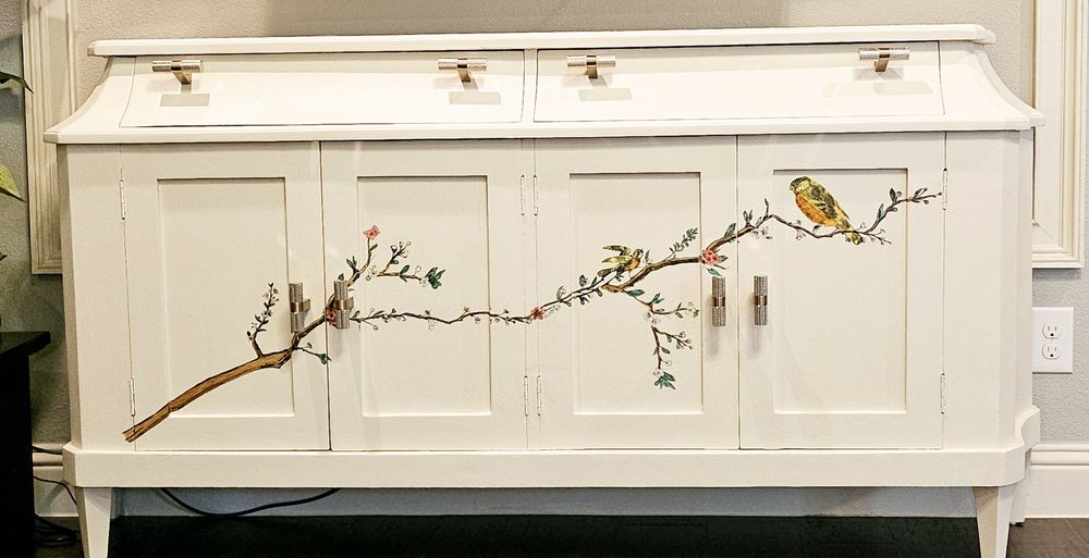 Painted Legs - upholstery in Benbrook, TX