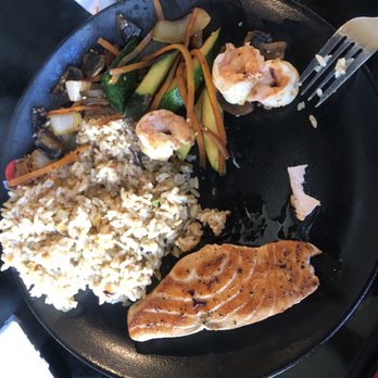 Tokyo Wako - Teppanyaki lunch item with salmon & shrimp - Sushi Bars Near Me - Long Beach, California Tokyo Wako - Teppanyaki lunch item with salmon & shrimp - Sushi Bars Near Me - Long Beach, California