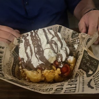 Sweet Bites N Ice - Strawberry banana funnel cake - Desserts Near Me - Bakersfield, California Sweet Bites N Ice - Strawberry banana funnel cake - Desserts Near Me - Bakersfield, California