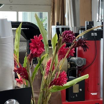 ChadLou's Coffee Roasters - Beautiful - Coffee & Tea Near Me - Kailua, Hawaii
