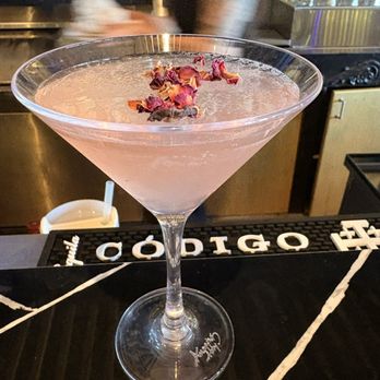 Jimmy O's - Pom 75 Gin, lemon, simple syrup, pomegranate, champagne - Sports Bars Near Me - Del Mar, California Jimmy O's - Pom 75 Gin, lemon, simple syrup, pomegranate, champagne - Sports Bars Near Me - Del Mar, California