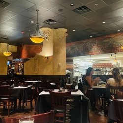 Gianni's Cafe