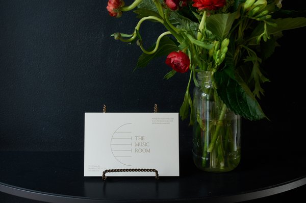 THE MUSIC ROOM by null