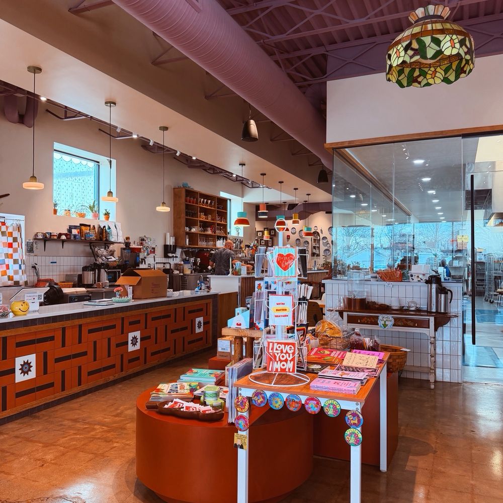 Borage - One of the few tables to shop from - Breakfast & Brunch Near Me - Indianapolis, Indiana