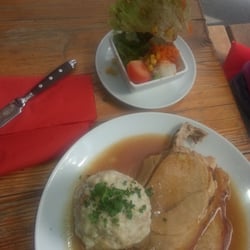 Schatzbergalm - Krustenbraten