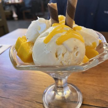 Mango Mango Dessert - 101. Mango Sundae - Desserts Near Me - Philadelphia, Pennsylvania Mango Mango Dessert - 101. Mango Sundae - Desserts Near Me - Philadelphia, Pennsylvania