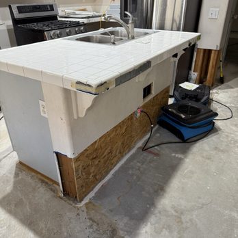 JL Biber Construction - Kitchen before demo and remodel - General Contractors Near Me - Riverside, California