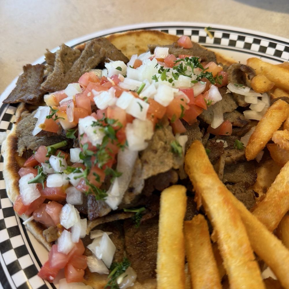 Fredi’s Grill - Gyro - American Near Me - Burton, Michigan