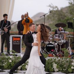 Bride and Groom 1st dance