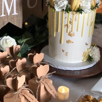 Miss Sweets Ca - Lemon cake with lemon macaroons - Custom Cakes Near Me