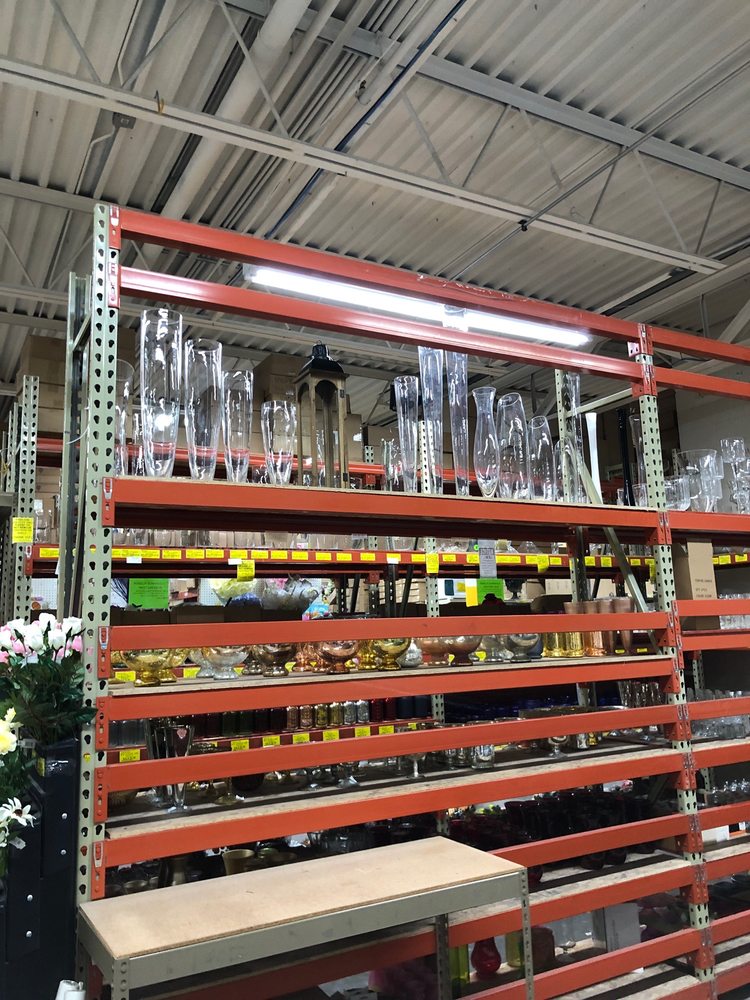 DEALERS DISCOUNT CRAFTS & FLORALS 110 Photos & 19 Reviews 8199 E 10 Mile Rd, Center Line, MI