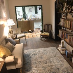Quantum Health Organics - Relaxing mini library with many assorted used books
