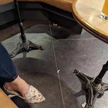 Meanwhile Brewing - Food on floor - Breweries Near Me - Austin, Texas Meanwhile Brewing - Food on floor - Breweries Near Me - Austin, Texas