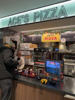 Ace's Pizza by null