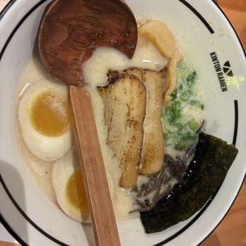 Kinton Ramen - Original pork - Desserts Near Me - Victoria, British Columbia