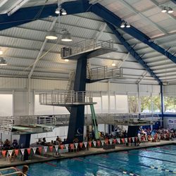 Rosen Aquatic & Fitness Center - Diving platforms