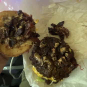 Burger Buds - Burger - Burgers Near Me - Maple Valley, Washington Burger Buds - Burger - Burgers Near Me - Maple Valley, Washington