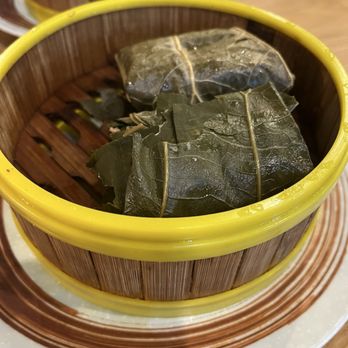 Little Fat Dumpling - Sticky rice with chicken - Asian Fusion Near Me - Fresno, California Little Fat Dumpling - Sticky rice with chicken - Asian Fusion Near Me - Fresno, California