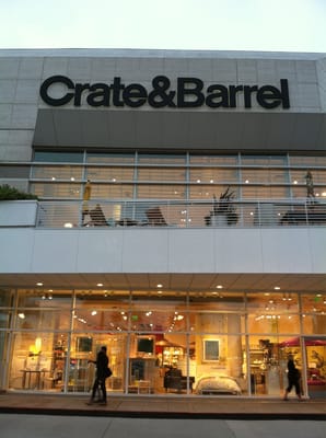 Crate & Barrel by null