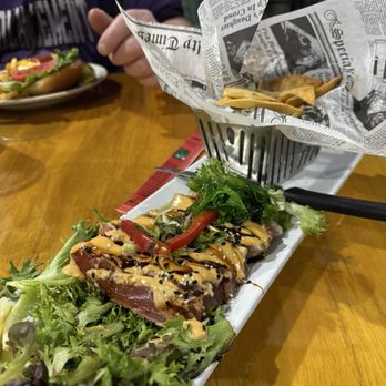 Larry's Grill House - Ahi Tuna - American Near Me - Tarpon Springs, Florida