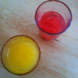 Junk in the Trunk - Cocteles de mezcal con frutástica!!!!!!