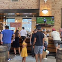 Pineapple Express Barbecue - Inside bar