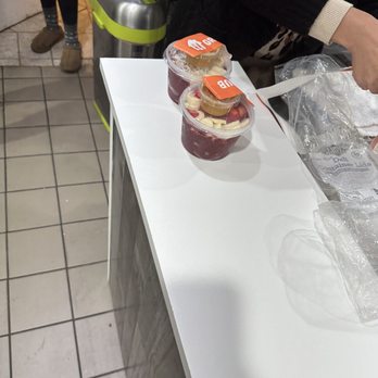 Green Apple Market - Açaí bowls ready! =) - Convenience Stores Near Me - Visalia, California