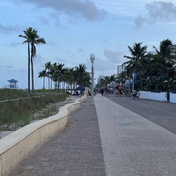 Hollywood Beach Boardwalk - The boardwalk - Beaches Near Me - Hollywood, Florida Hollywood Beach Boardwalk - The boardwalk - Beaches Near Me - Hollywood, Florida
