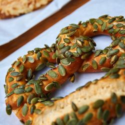 Brezel Bar Berlin - Sunflower seed pretzel