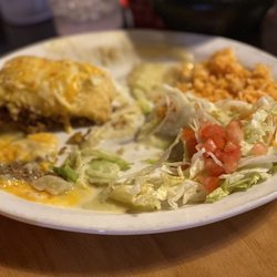 El Toro Bravo Restaurant - Stuffed sopapilla