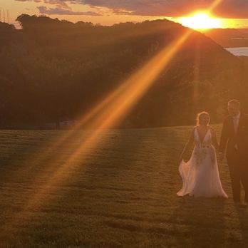 Danzinger Vineyards - Wedding couple sunset - Wineries Near Me - Alma, Wisconsin