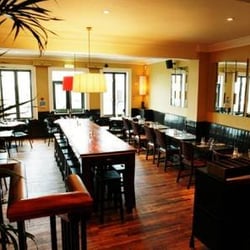 Porthole Bar