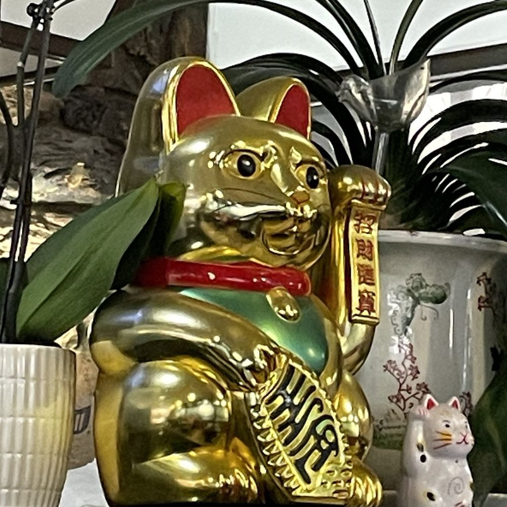 Chef Cheng's Chinese Restaurant - Several good luck waving cats here - Chinese Near Me - Elko, Nevada