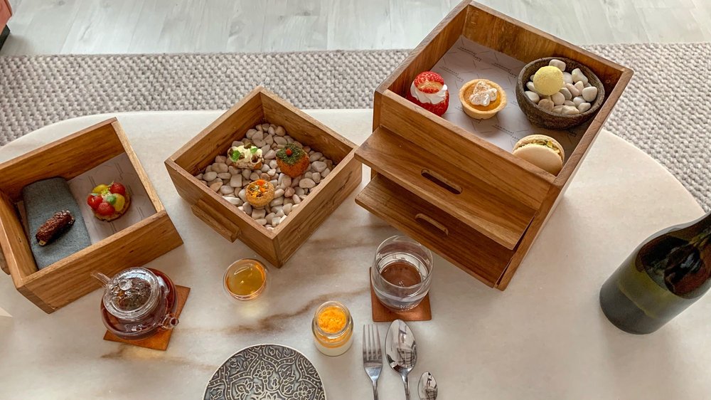 Communal Table by gēn