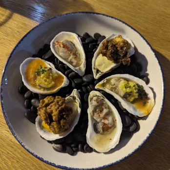 Yellowbelly - Oysters - raw and Nashville hot - New American Near Me - St. Louis, Missouri Yellowbelly - Oysters - raw and Nashville hot - New American Near Me - St. Louis, Missouri