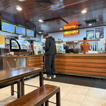 Cachapas y Mas - Inside establishment - Venezuelan Near Me - New York, New York Cachapas y Mas - Inside establishment - Venezuelan Near Me - New York, New York