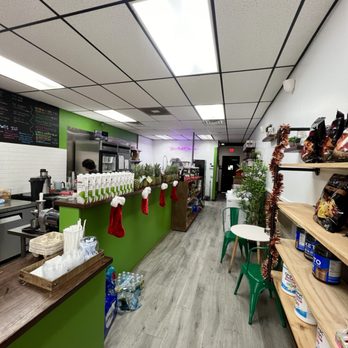 JuiceBox - Counter and seating - Juice Bars & Smoothies Near Me - Jacksonville, Florida JuiceBox - Counter and seating - Juice Bars & Smoothies Near Me - Jacksonville, Florida