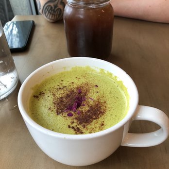 Cafe Mosaics - Matcha latte - Vegetarian Near Me - Edmonton, Alberta