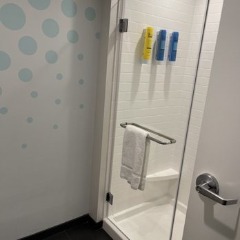 Tru by Hilton Goodyear Phoenix West - Shower/no tub - Hotels Near Me - Goodyear, Arizona