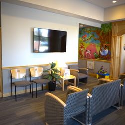 Ankeny Dental Professionals - Waiting area at Ankeny Dental Professionals