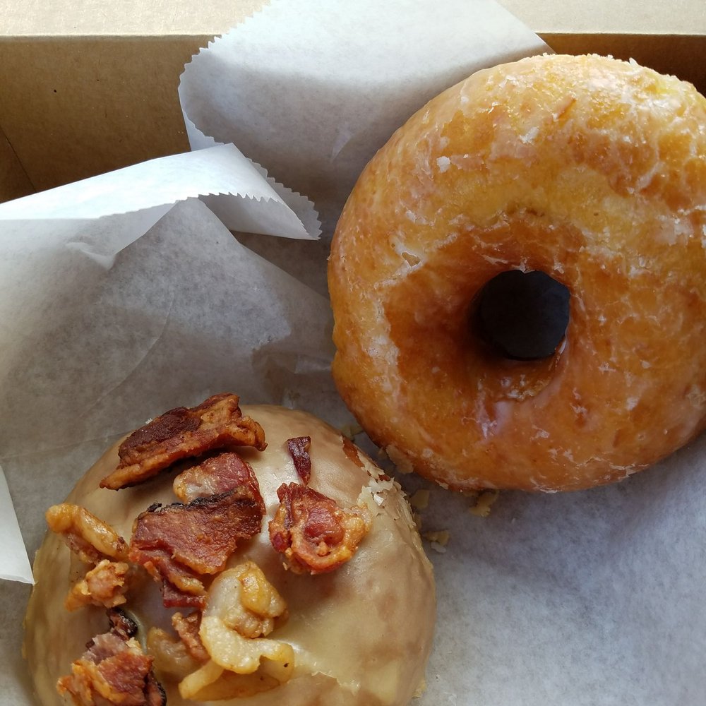 Sugar Donuts - Maple Bacon and Vanilla Bean - Donuts Near Me - Charlotte, North Carolina Sugar Donuts - Maple Bacon and Vanilla Bean - Donuts Near Me - Charlotte, North Carolina