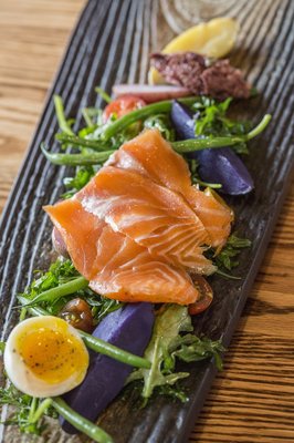 Horn and Cantle by null