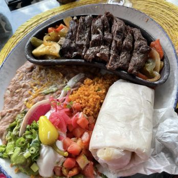 Casa De Reyes - These were some really delicious fajitas - Mexican Near Me - San Diego, California