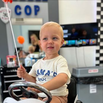 Bubble Cuts - Kids Haircut at Bubble Cuts Studio City - Kids Hair Salons Near Me - Studio City, California Bubble Cuts - Kids Haircut at Bubble Cuts Studio City - Kids Hair Salons Near Me - Studio City, California