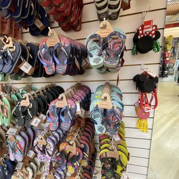 Havaianas - Shoe Stores Near Me - Honolulu, Hawaii