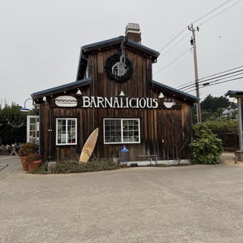 The Barn - Burgers Near Me - Half Moon Bay, California